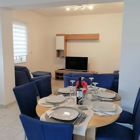 Appartement With Parking Space Kali, Ugljan - 24022