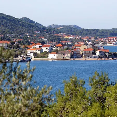 With Parking Space Kali, Ugljan - 24022 Appartement Kali