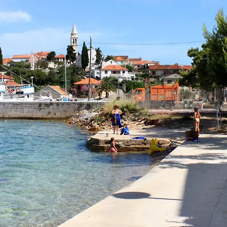 Appartement With Parking Space Kali, Ugljan - 24022 *